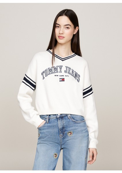 Yuvarlak Yaka Standart Nakışlı Beyaz Kazak Kadın Tjw Crp Varsıty V-Neck Sweater