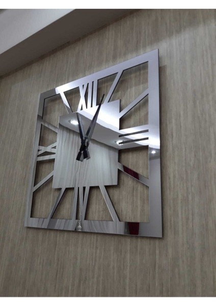 Dekoratif Gümüş Büyük Kare Duvar Saati Modern Mdf Üzeri Aynalı Pleksi 60 x 60 cm Şık Ev Ofis Saati fiyatları