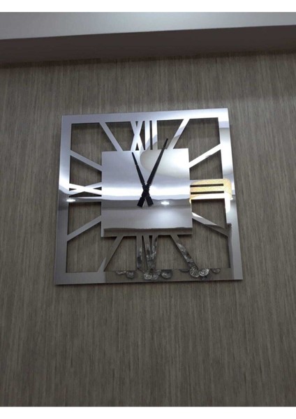 Dekoratif Gümüş Büyük Kare Duvar Saati Modern Mdf Üzeri Aynalı Pleksi 60 x 60 cm Şık Ev Ofis Saati fırsatları