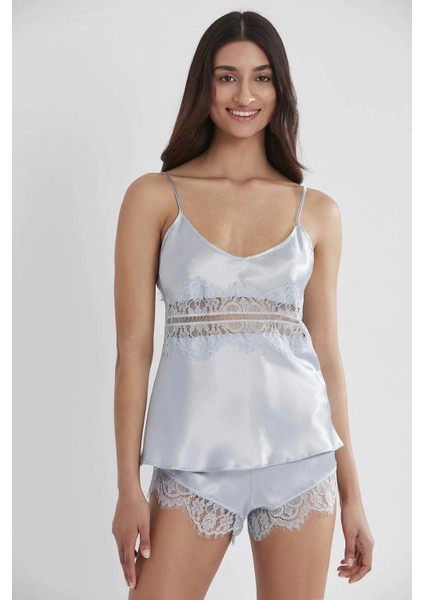 2490 Bayan Sabahlıklı Saten Şort Takım fırsatları