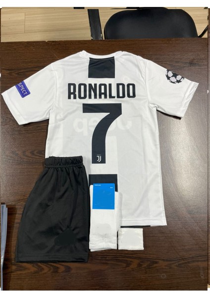 2018/19 Cristiano Ronaldo Juventus.çcouk Forma Takımı 4 Parça