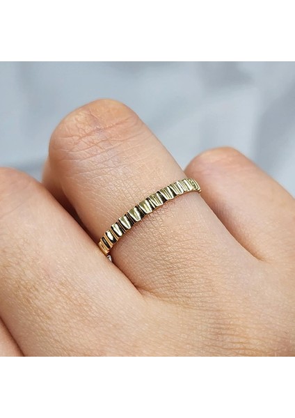 Altın Yüzük - Gösterişli Geometrik Kesim Modern Tasarım 14 Ayar Altın Yüzük