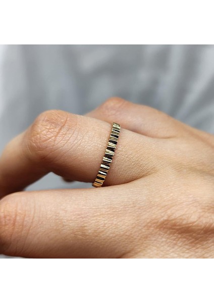 Altın Yüzük - Gösterişli Geometrik Kesim Modern Tasarım 14 Ayar Altın Yüzük modelleri