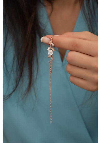 925 Ayar Gümüş Zirkon Çiçek Bileklik, şık ve zarif tasarım fırsatları