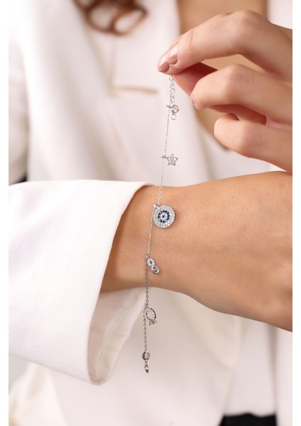 925 ayar gümüş şans bileklik, nazar koruyucu tasarım, zarif ve şık takı modeli