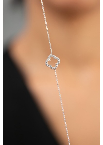 Turuncu zirkon taşlı 925 ayar gümüş yonca model kadın bileklik, şık ve zarif takı seçeneği modelleri