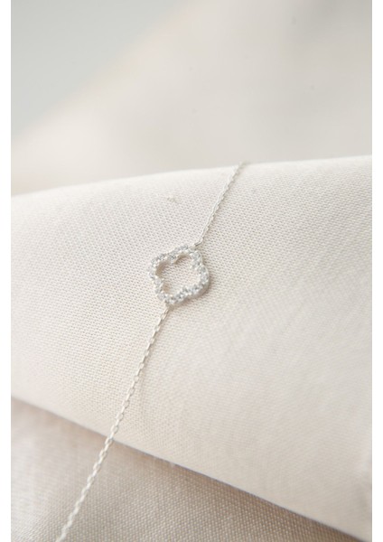 Turuncu zirkon taşlı 925 ayar gümüş yonca model kadın bileklik, şık ve zarif takı seçeneği fırsatları