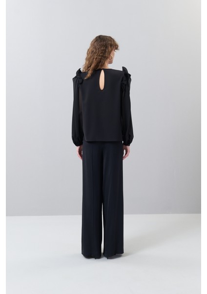 Volan Detaylı Balon Kol Crep Bluz Siyah K2513003_001 fiyatları