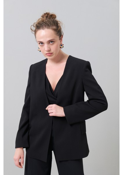 Gold Zincir Detaylı Ceket Siyah K2516009_001