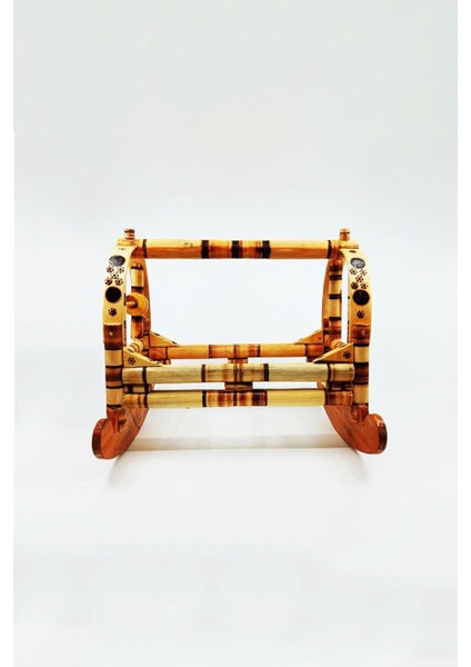 El Yapımı Ahşap Oyuncak Beşik