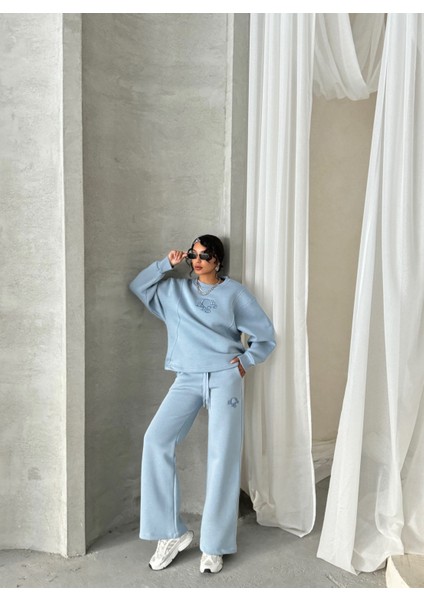 TKM-03627 Bebe Mavi Change Yazı Nakışlı Üç Iplik Şardonlu Salaş Sweatshirt Palazzo Eşofman Ikili Takım modelleri