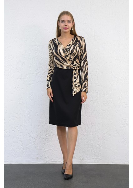 Üstü Leopar Desen Elbise