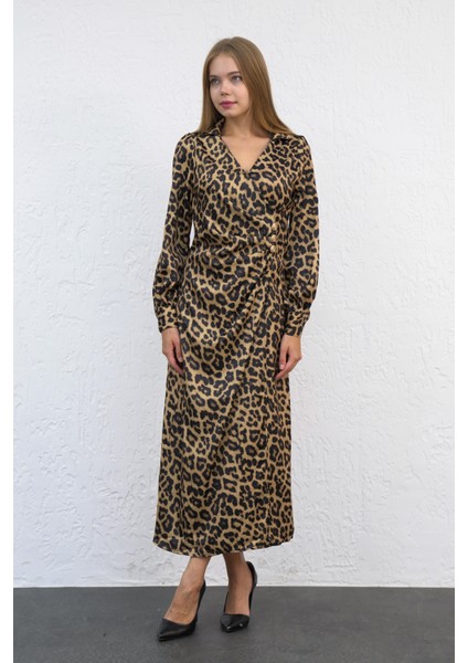 Önü Düğmeli Leopar Desen Elbise