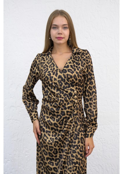 Önü Düğmeli Leopar Desen Elbise