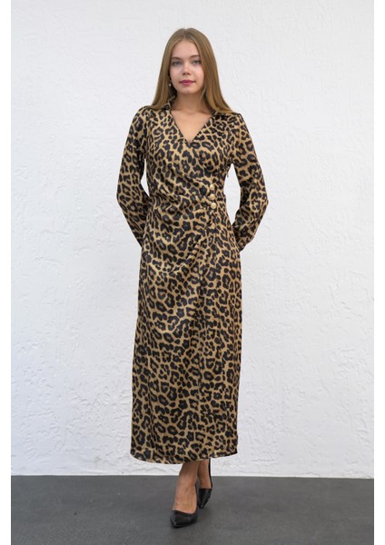 Önü Düğmeli Leopar Desen Elbise