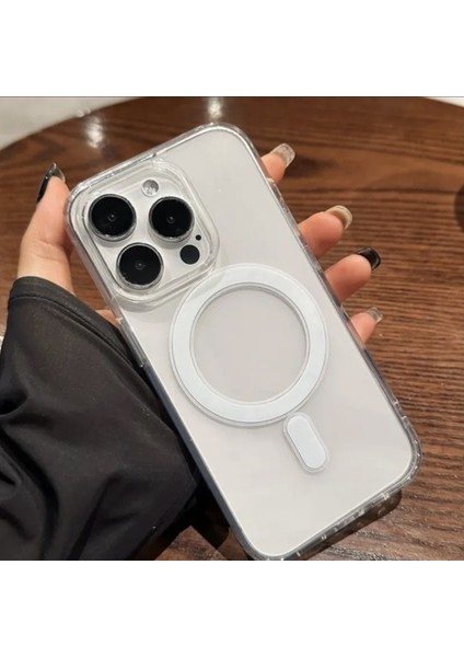 Apple iPhone 16 Pro (6.3 inç) Uyumlu Magsafe Kablosuz Sarj Destekli Manyetik Şeffaf Kılıf