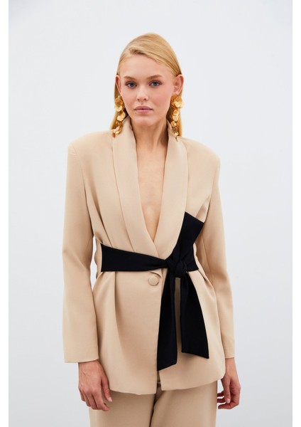 Beli Kuşaklı Uzun Ceket - Bej fiyatları