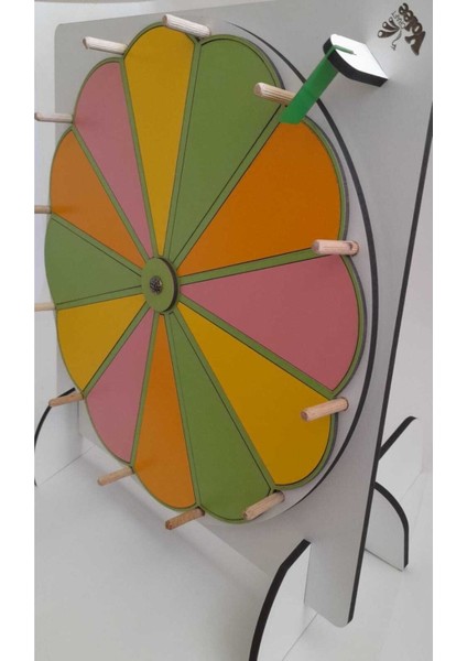 Aile/grup Oyunları 12 Bölmeli Yaz-Sil Ahşap Rengarenk Çarkıfelek