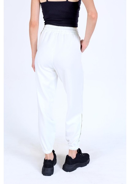 4281A Paça Çıtçıtlı Eşofman Beyaz indirimleri