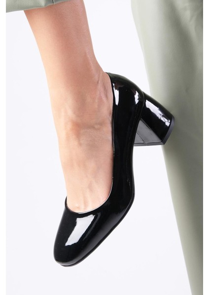 Jade Siyah Renk Rugan Blok Topuklu Yuvarlak Burunlu Kadın Topuklu Mary Jane Ayakkabı fiyatları