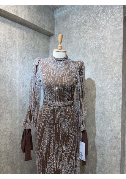 24Y4871 Hennin Abiye Elbisetaş Işlemeli Kol Bağcıklı Düz Kesim Astarlı - Hennin - 24Y4871 - Kahve - 40