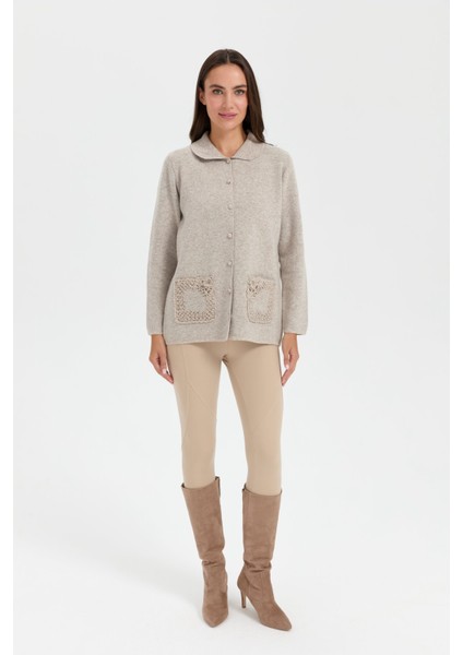 Kadın Polo Yaka Cebi Gül Işlemeli Kısa Yün Hırka V.bej fiyatları