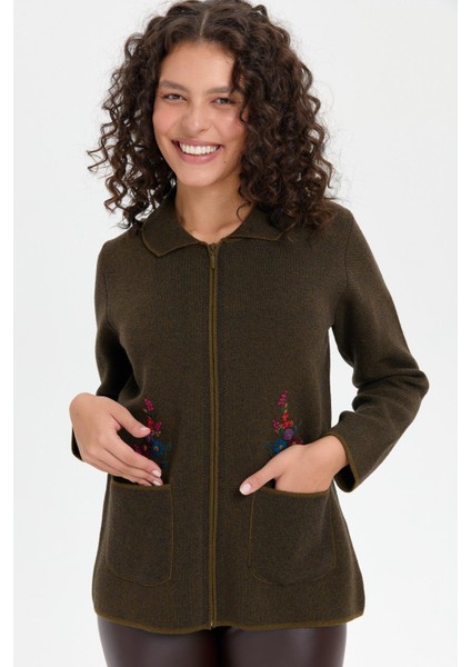 Kadın Polo Yaka Işlemeli Kısa Yün Hırka A.yeşil