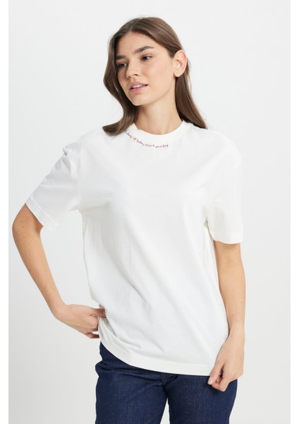 Loose Fit Rahat Kesim Bisiklet Yaka %100 Pamuk Beyaz Tişört