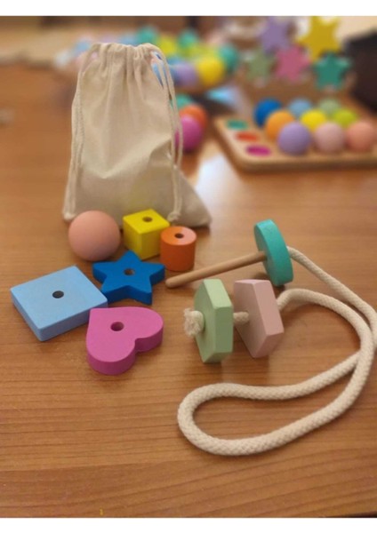Montessori Ahşap Oyuncak - Giz Torbası ve İp Geçir Geometrik Şekiller Ikili Eğitici Kartlı Oyunu indirimleri