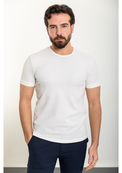 Desenli Ekru Slim Fit Bisiklet Yaka Erkek T-Shirt