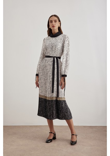 Belden Kuşaklı Pileli Elbise fiyatları