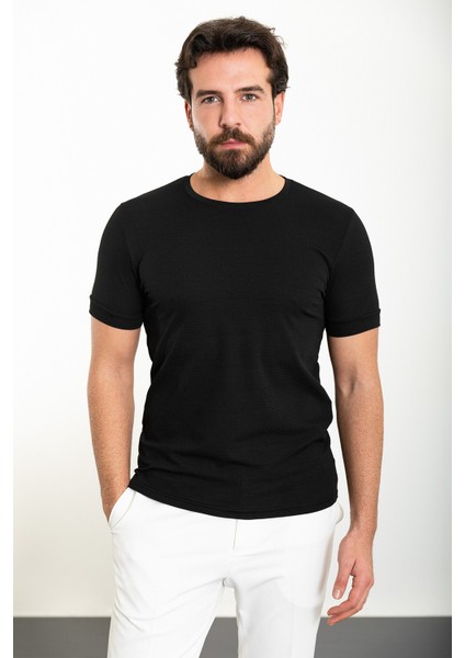 Desenli Siyah Slim Fit Bisiklet Yaka Erkek T-Shirt