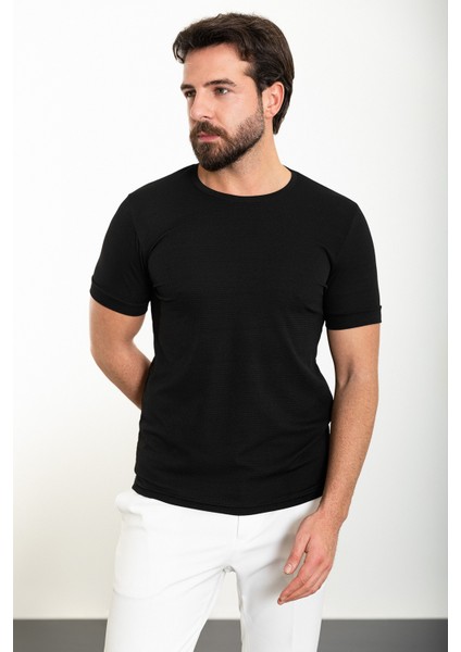 Desenli Siyah Slim Fit Bisiklet Yaka Erkek T-Shirt modelleri