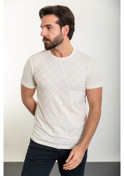 Desenli Ekru Slim Fit Bisiklet Yaka Erkek T-Shirt modelleri