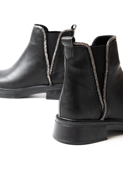02-02 Siyah Taş Aksesuarlı Lastikli Günlük Kadın Bot fırsatları