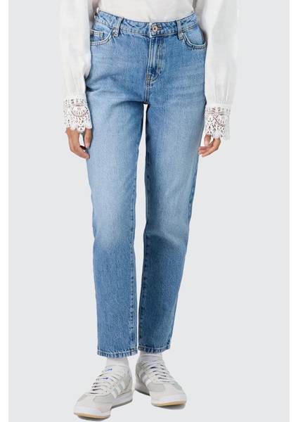 Kadın Onltonnı Rahat Kalıp Boyfriend Jean Pantolon 15302695 Mavi modelleri