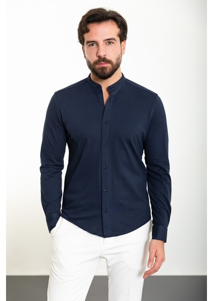 Düz Lacivert Slim Fit Hakim Yaka Uzun Kollu Erkek Gömlek