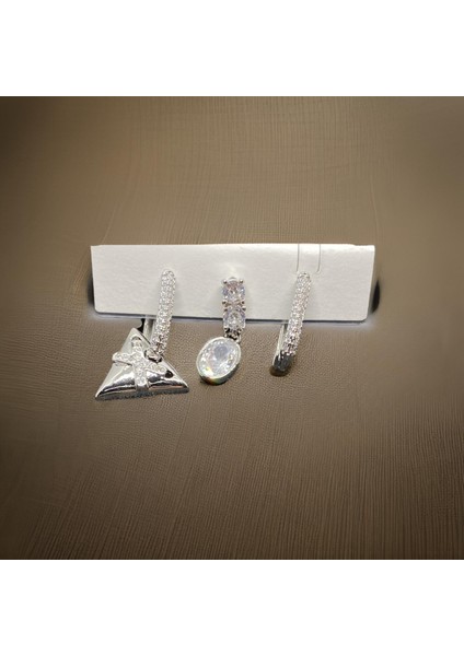 Kalitesi ile Gümüş Renk Zirkon Taşlı Üçgen x Detaylı 316 L Stainless Steel Antialerjik Tarzınızı Yansıtacak Üçlü Şık Çelik Küpe 3984