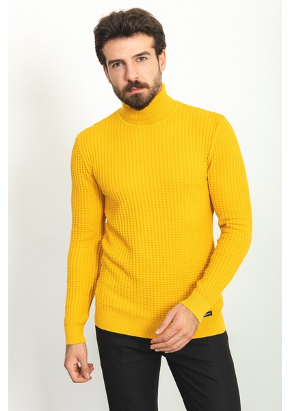 Dokulu Sarı Renk Slim Fit Tam Balıkçı Yaka Erkek Kazak