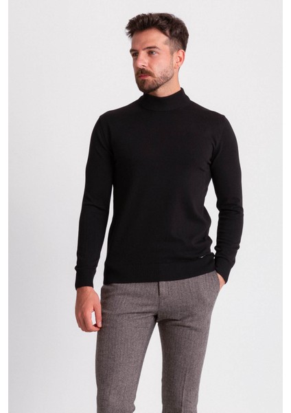 Düz Siyah Renk Slim Fit Erkek Yarım Balıkçı Yaka Kazak