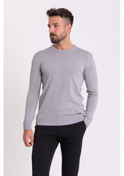 Düz Gri Renk Slim Fit Erkek Bisiklet Yaka Kazak