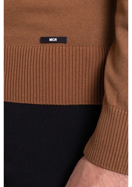 Düz Kamel Rengi Slim Fit Erkek V Yaka Kazak