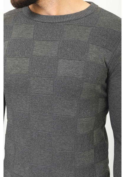 Kareli Antrasit Rengi Slim Fit Bisiklet Yaka Erkek Kazak