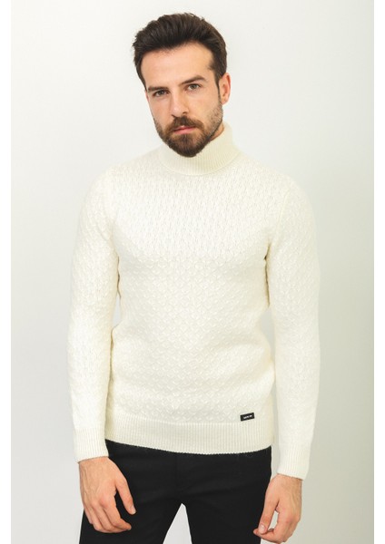 Desenli Ekru Rengi Slim Fit Tam Balıkçı Yaka Yün Erkek Kazak