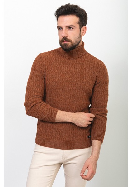Örgü Desenli Tütün Rengi Slim Fit Tam Balıkçı Yaka Yün Erkek Kazak