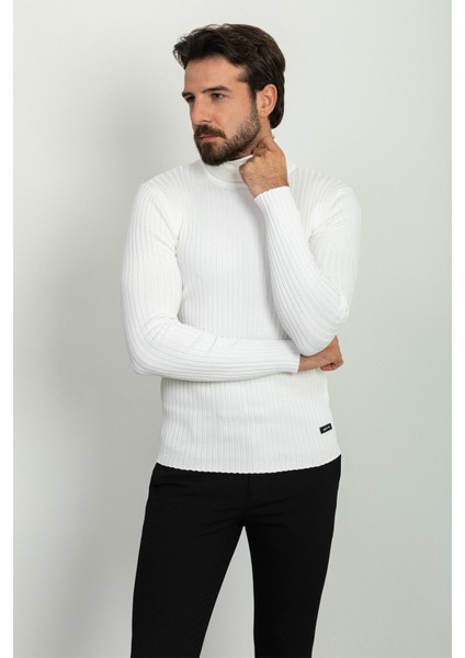 Çizgili Beyaz Renk Slim Fit Tam Balıkçı Yaka Erkek Kazak fırsatları