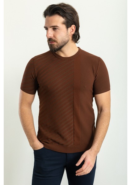 Desenli Fındık Rengi Slim Fit Bisiklet Yaka Erkek Triko T-Shirt modelleri