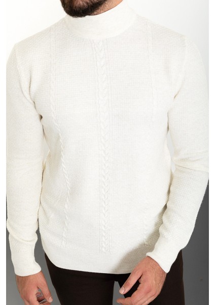 Örgülü Ekru Slim Fit Yarım Balıkçı Yaka Yün Erkek Triko Kazak