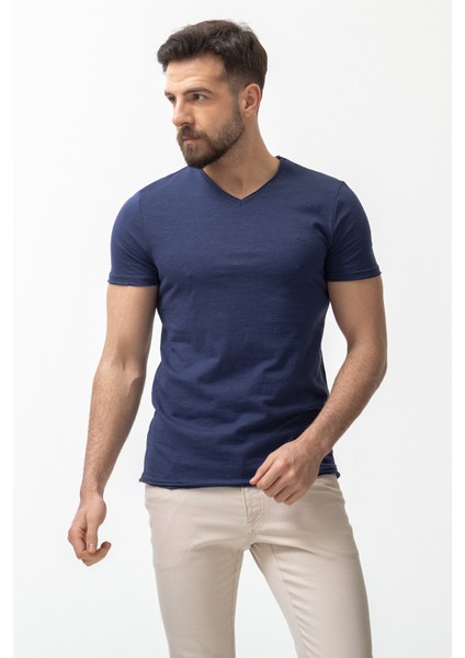 Desenli Lacivert Renk Slim Fit V Yaka Basic Erkek T-Shirt