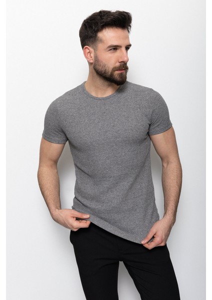 Desenli Siyah Beyaz Slim Fit Bisiklet Yaka Basic Erkek T-Shirt modelleri